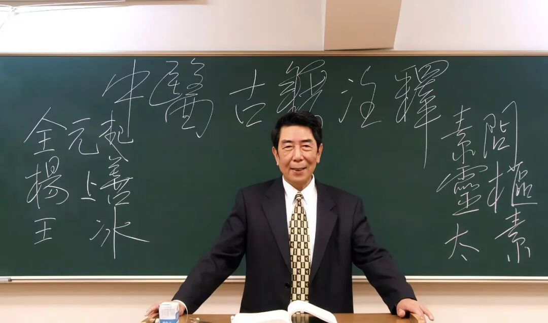 回望校园岁月